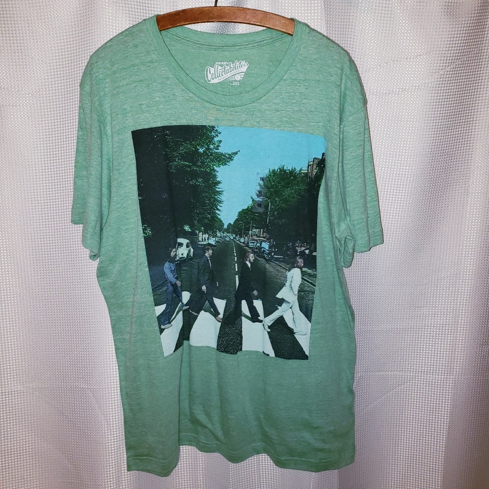 Old Navy Beatles Abbey Road T-shirt NEW